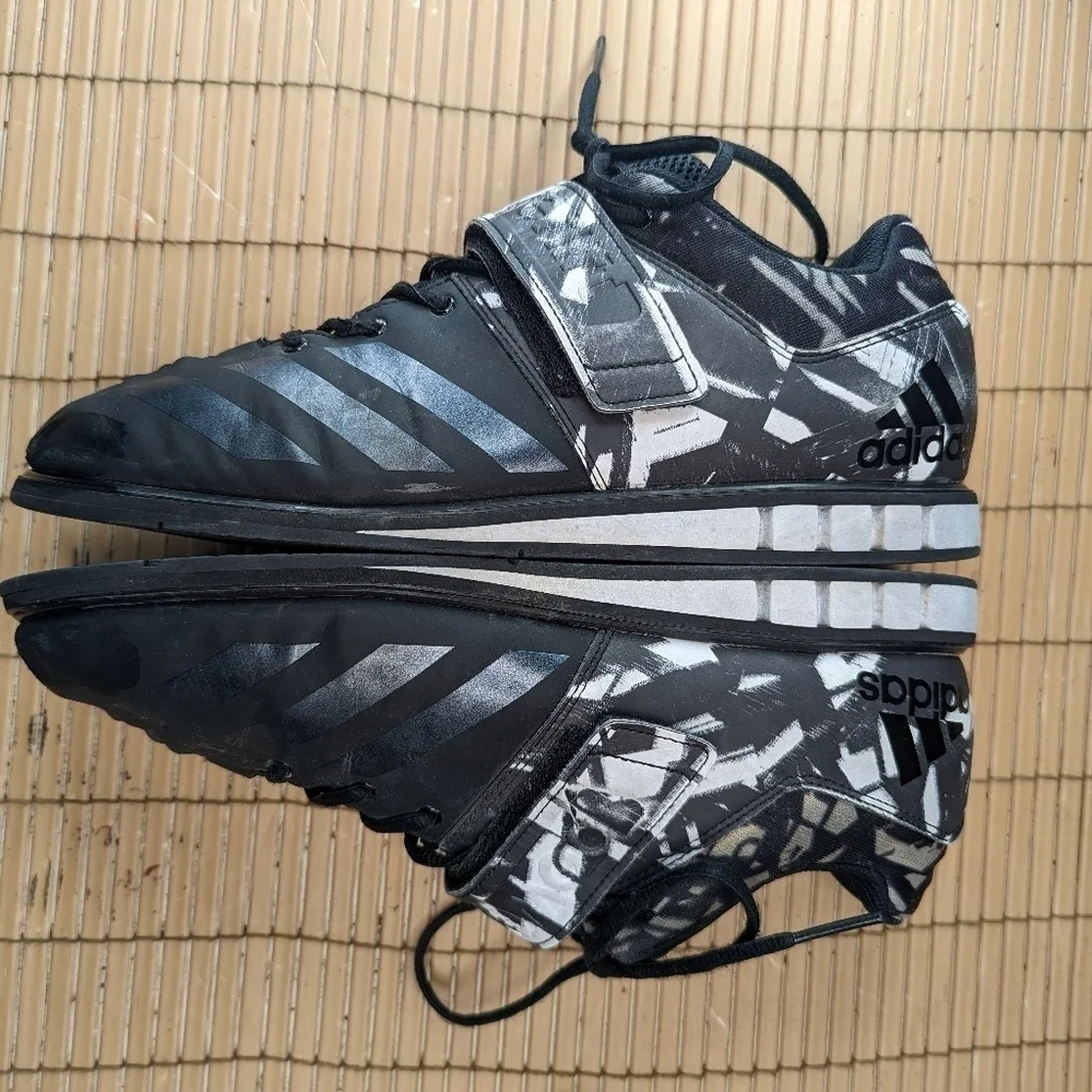 Adidas Powerlift 5 weightlifting shoes. Men's sz 12.VERSATILE WEIGHTLIFTING SH